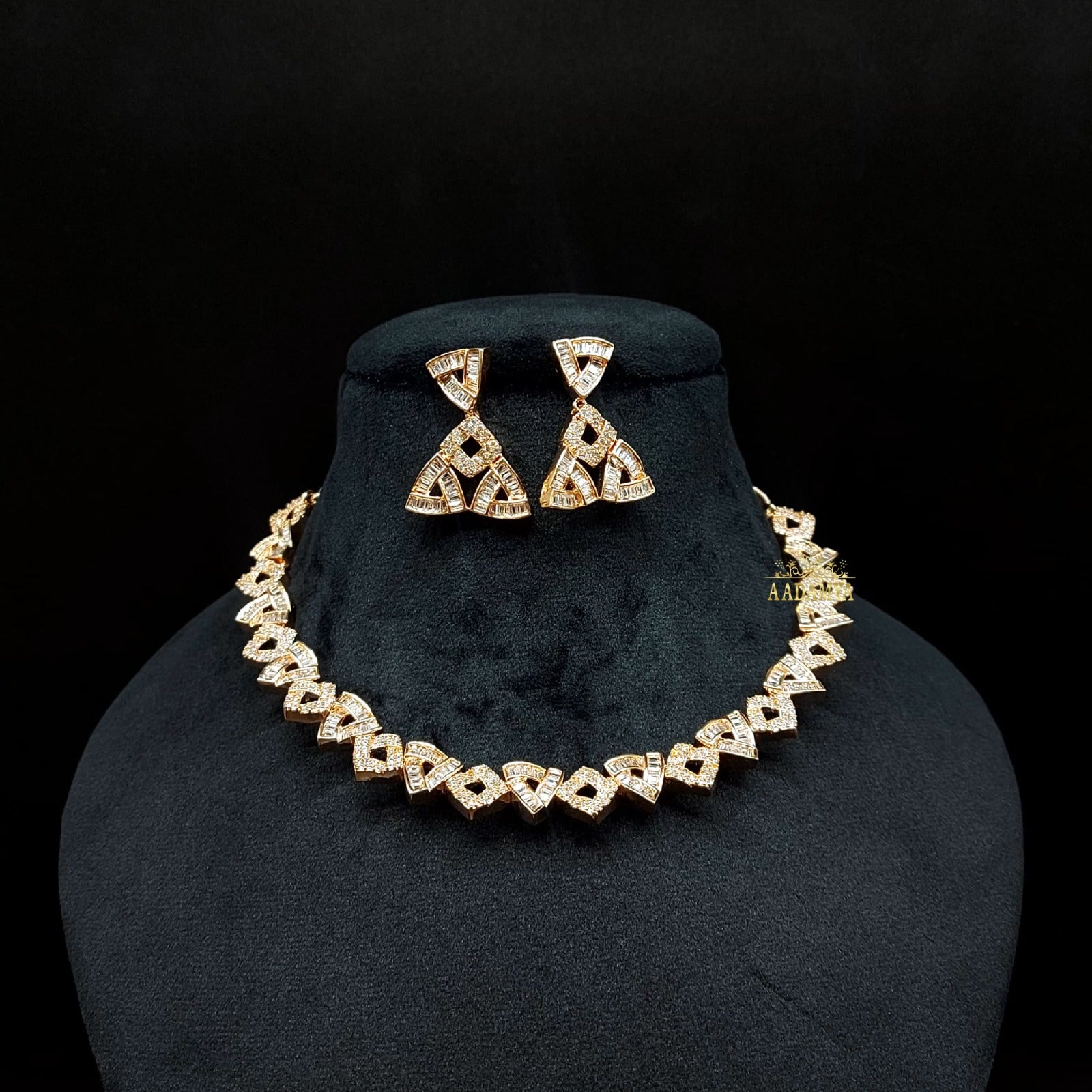 A.D NECKLACE SINGLE LINE