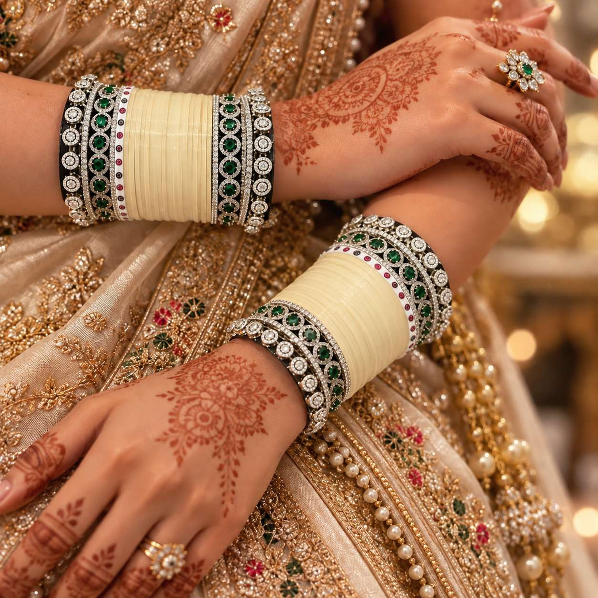 OFF-WHITE CHURA WITH A.D PACHELI KADA/BANGLES